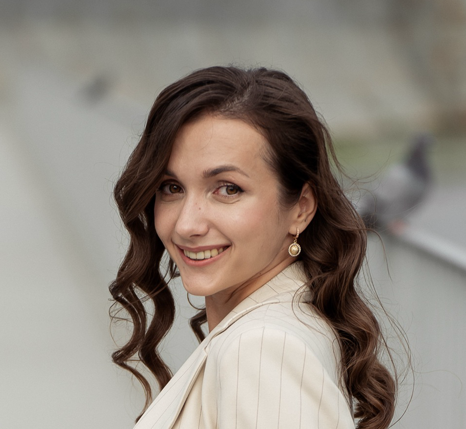 Personal Brand & PR Consultant